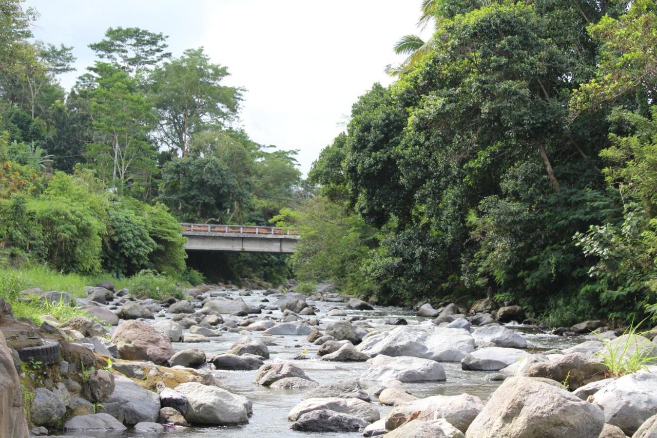Pondok Tepi Sungai Sidemen  Zewnętrze zdjęcie